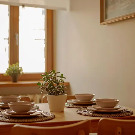 Apartment Sunny In The Art Nouveau District With Balcony