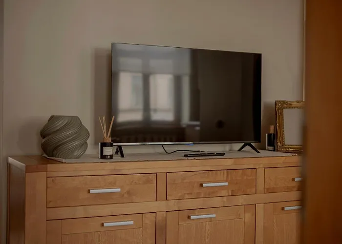 Sunny In The Art Nouveau District With Balcony Riga